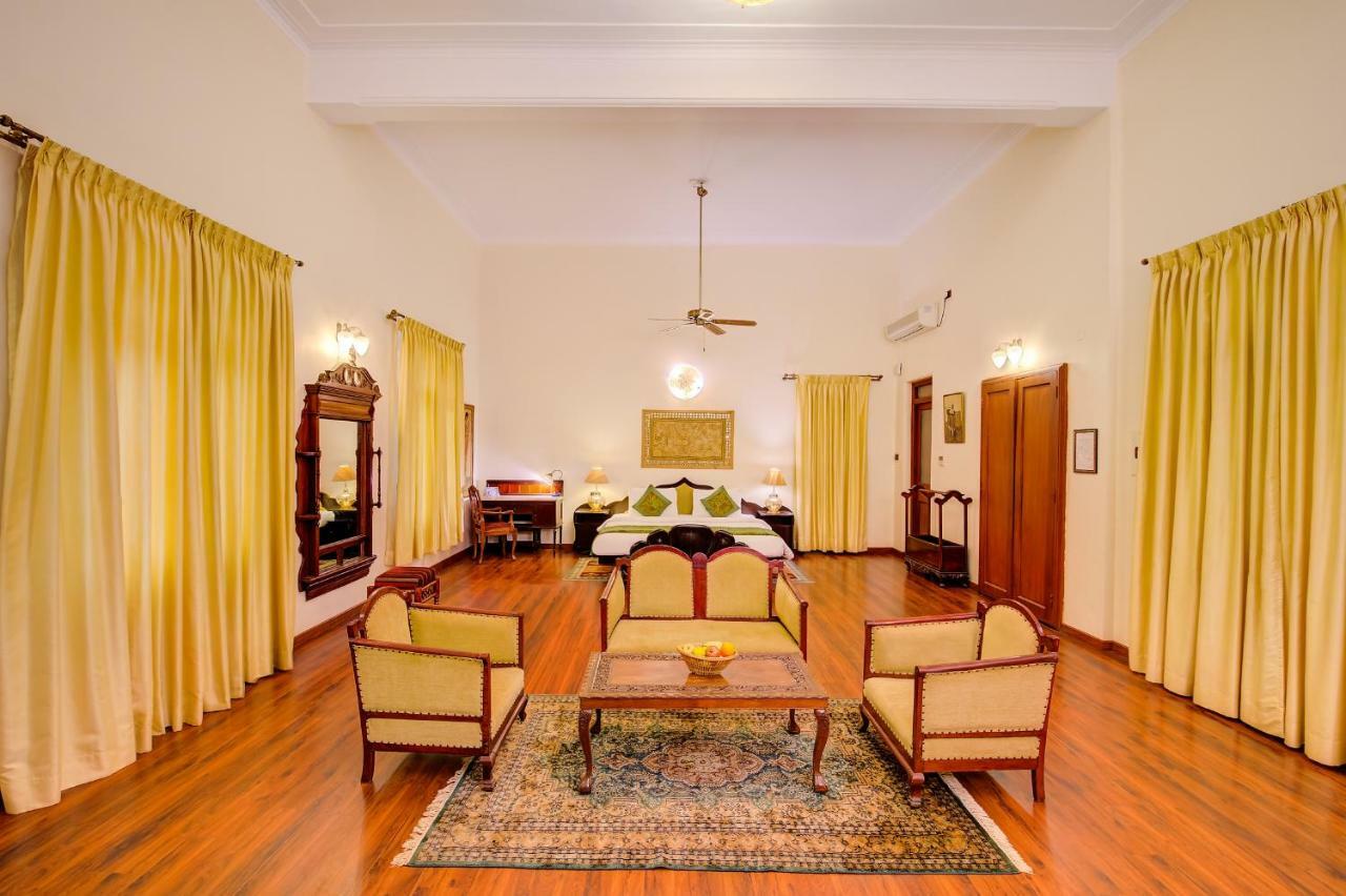 Welcomheritage Shivavilas Palace, Hampi Hospet Extérieur photo