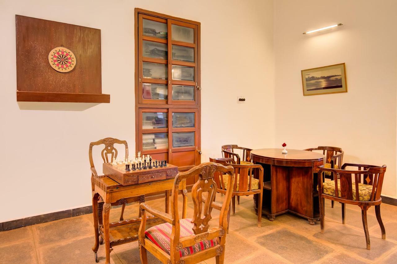 Welcomheritage Shivavilas Palace, Hampi Hospet Extérieur photo